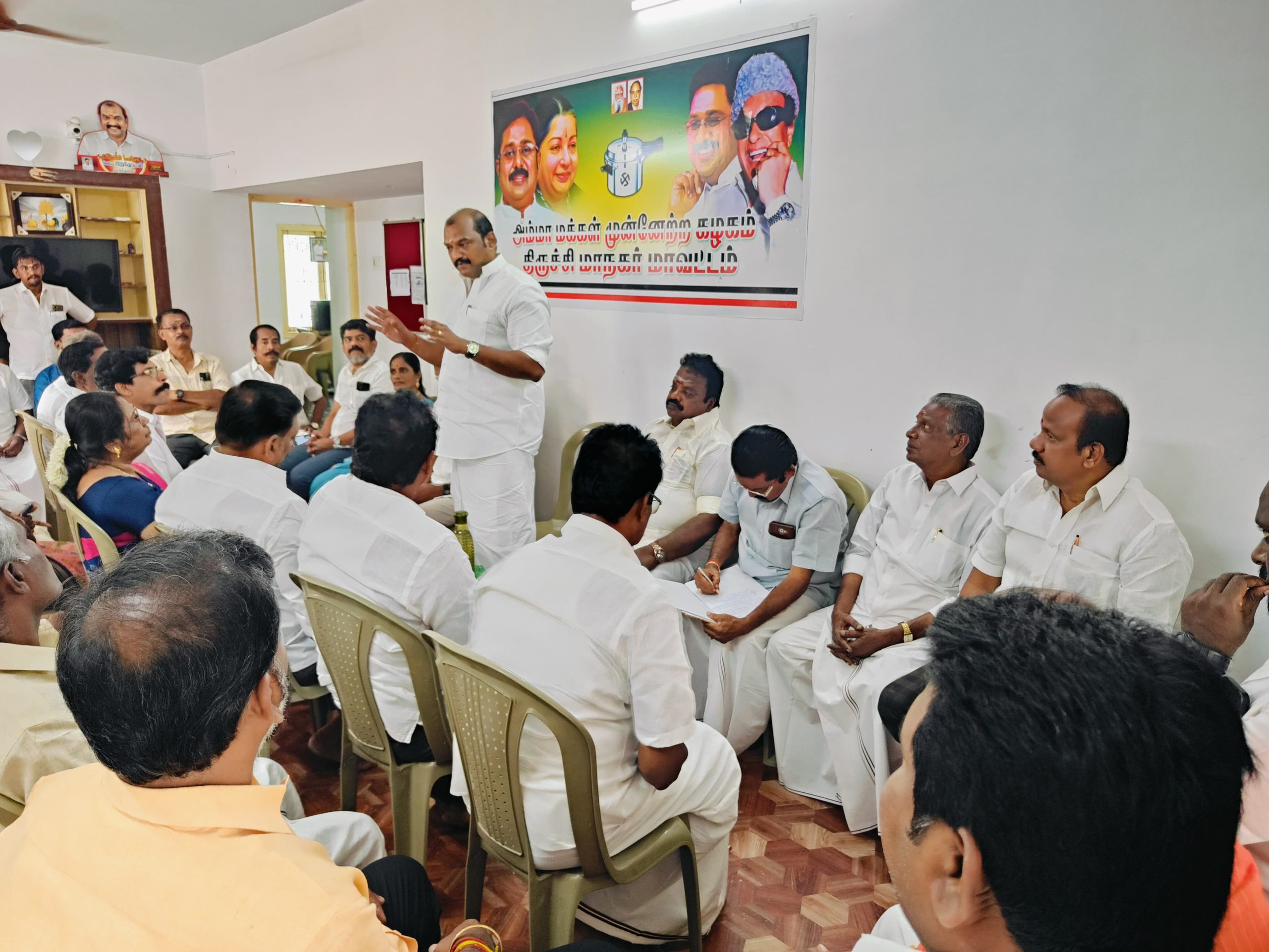 விக்கிரமாதித்தனாக மாறி மதுக்கடை வேதாளத்தை வேட்டையாட தயாராகும் செந்தில்நாதன்