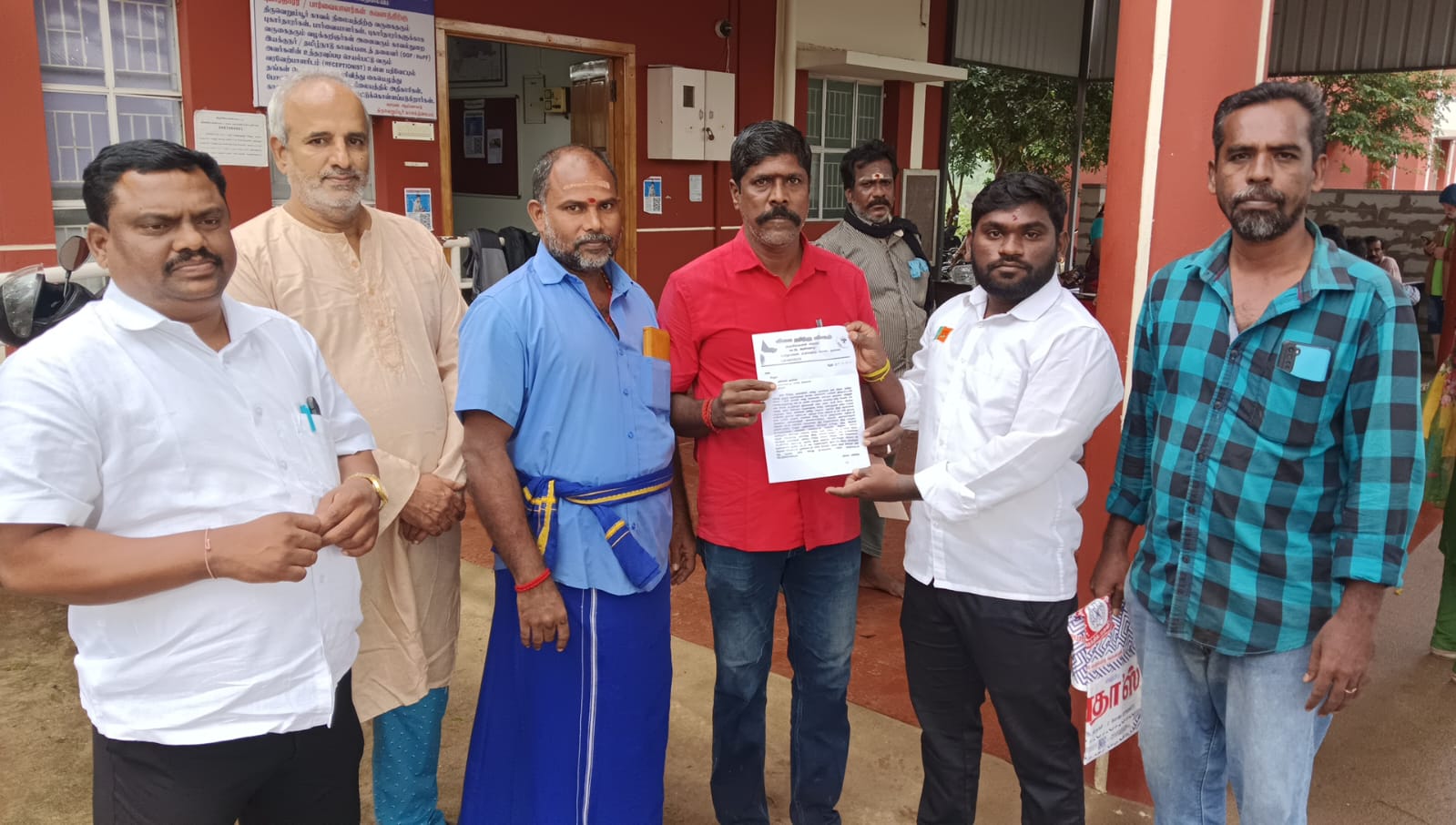 இசைவாணியை கைது செய்யக்கோரி VHP காவல்நிலையத்தில் புகார்