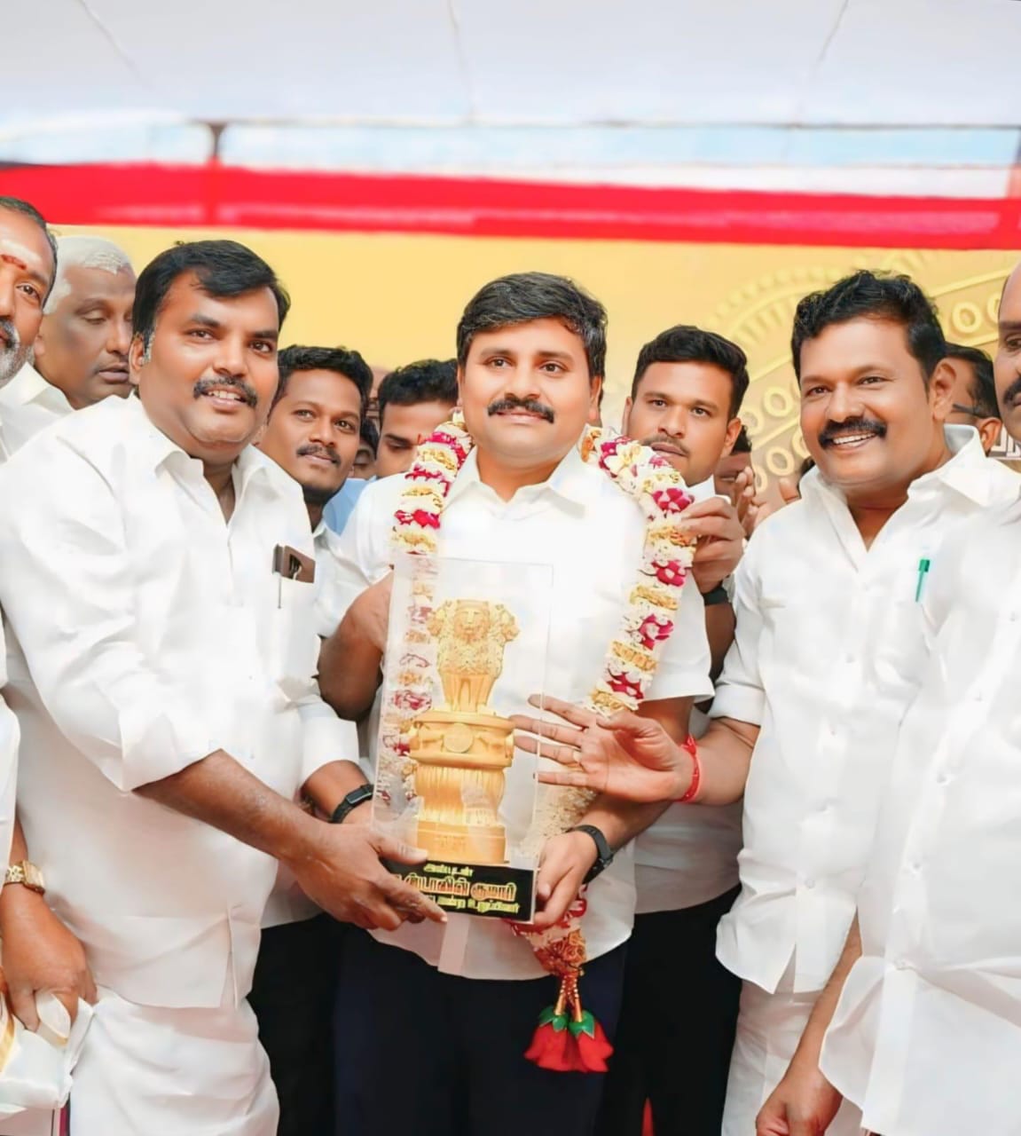 முசிறியில் பெரம்பலூர் MP வாக்காளர்களுக்கு நன்றி தெரிவித்தல் மற்றும் பிறந்தநாள் விழா கொண்டாட்டம்