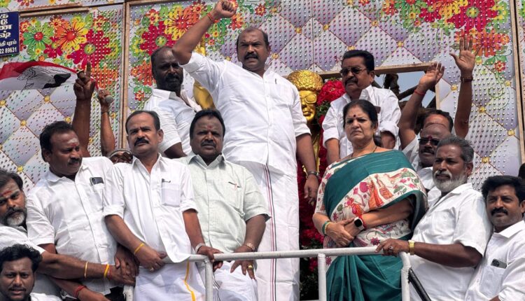 புரட்சித்தலைவர் எம்ஜிஆர் 108 வது பிறந்தநாள்- அமமுக உற்சாக கொண்டாட்டம்