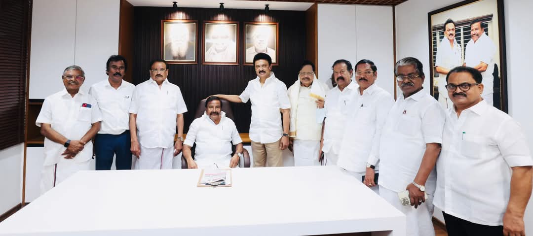 முதன்மைச்செயலாளருக்கான தனி அறை – அமைச்சர் நேருவை அமர்த்தி அழகு பார்த்த முதல்வர்.